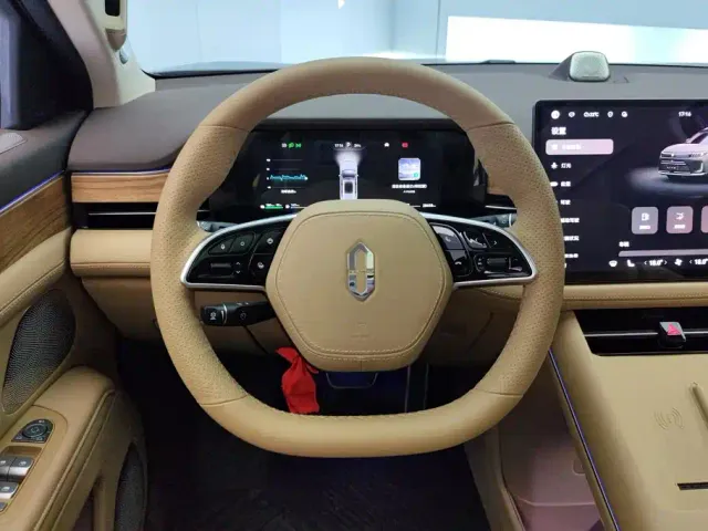 Aito M7 — Фото автомобиля 15