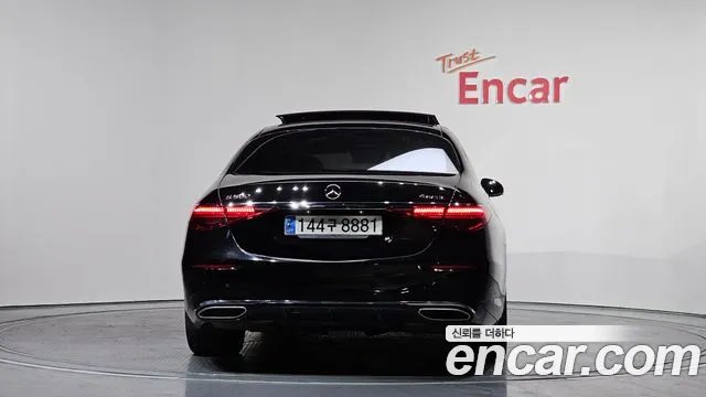 Mercedes-Benz S-Class — Фото автомобиля 4