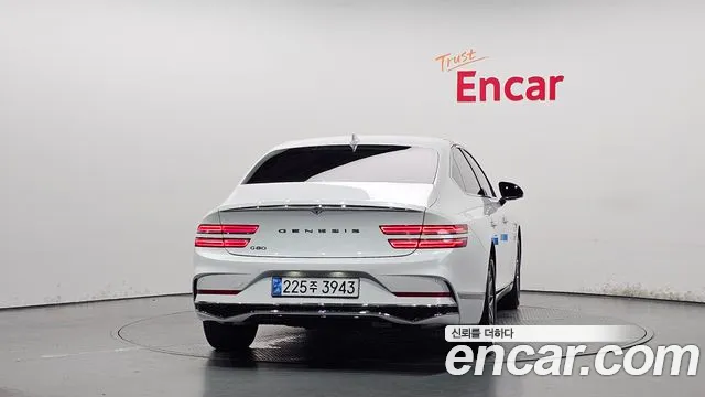 Genesis G80 Бензин 2.5 турбо 2WD — Фото автомобиля 4