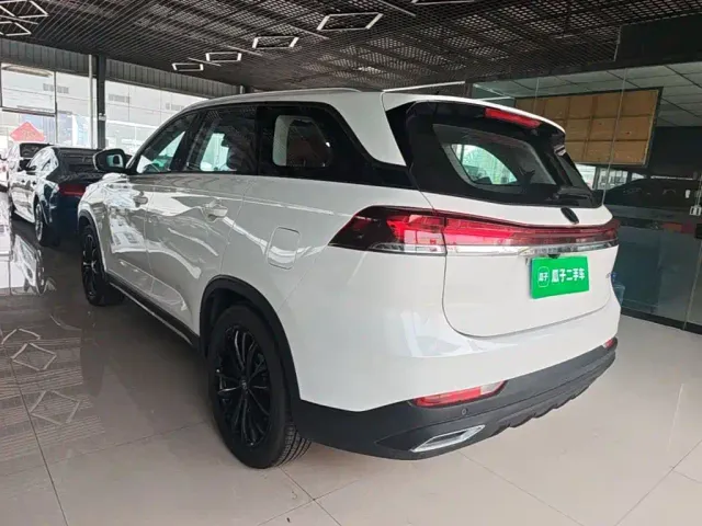 Changan CS75 — Фото автомобиля 4