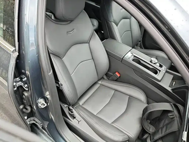Cadillac CT6 — Фото автомобиля 24