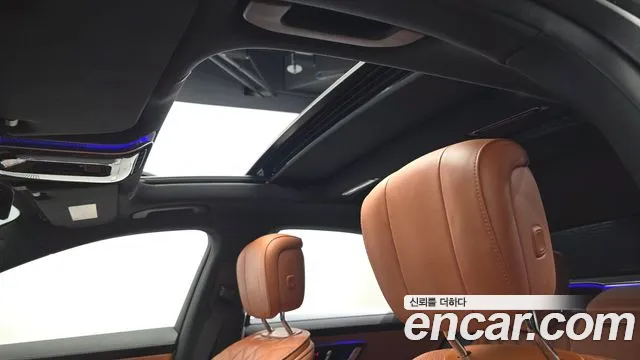 Mercedes-Benz S-Class — Фото автомобиля 17