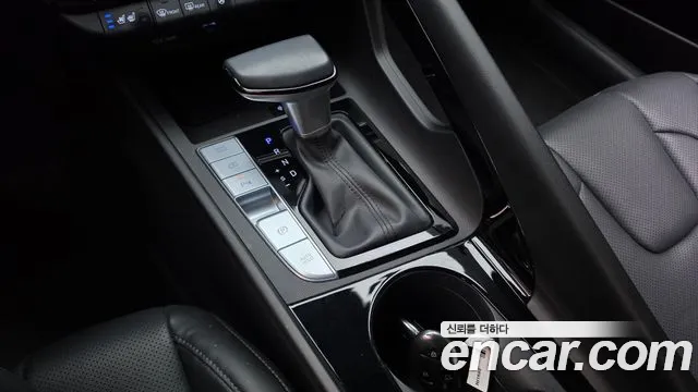 Hyundai Avante CN7 — Фото автомобиля 12