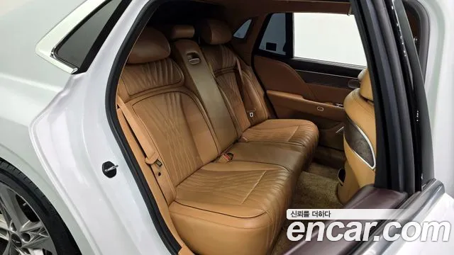 Genesis G90 Бензин 3.5 турбо AWD — Фото автомобиля 20