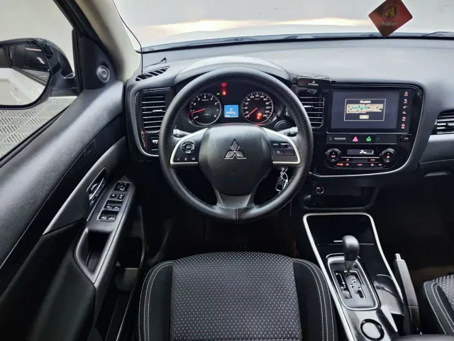 Mitsubishi Outlander — Фото автомобиля 9