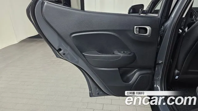 Hyundai Venue Venue 1.6 Premium — Фото автомобиля 23