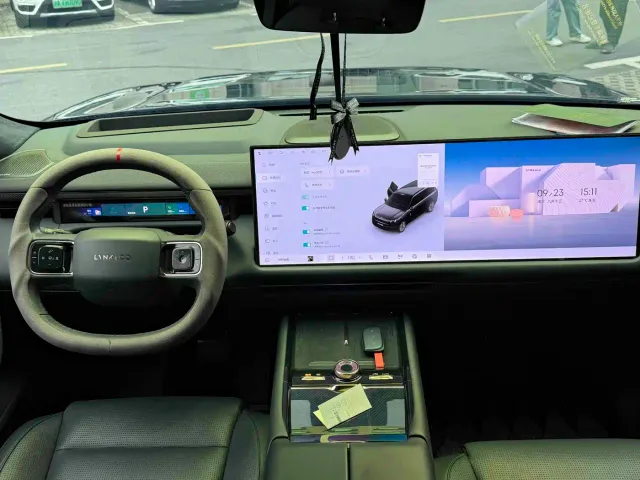 Lynk & Co Lynk & Co 900 2025 2.0T Ultra — Фото автомобиля 15