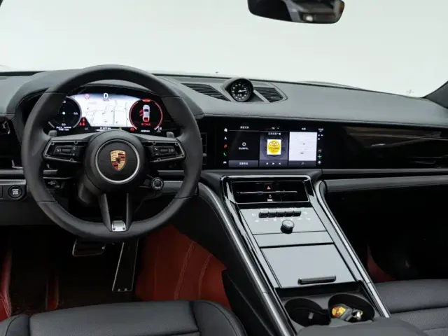 Porsche Panamera — Фото автомобиля 12