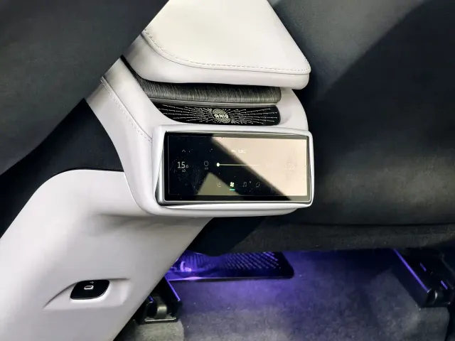 Nio EC6 — Фото автомобиля 11