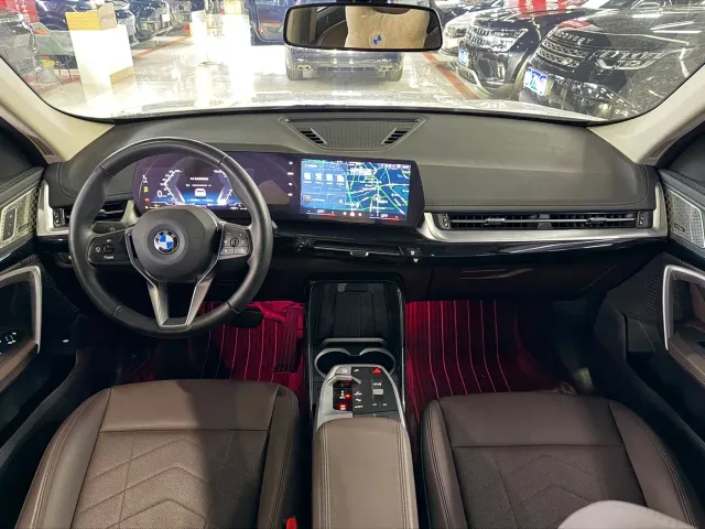 BMW X1 — Фото автомобиля 3