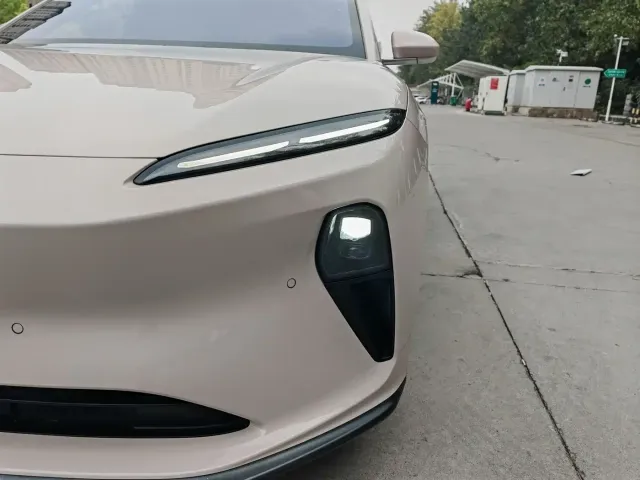Nio ET5 Touring — Фото автомобиля 13