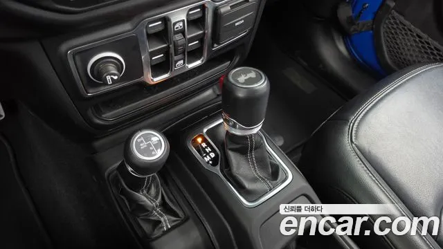 Jeep Wrangler JL — Фото автомобиля 9
