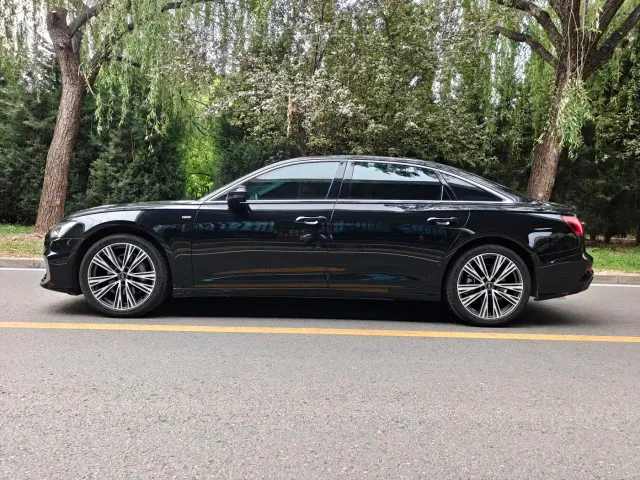 Audi A6L — Фото автомобиля 17