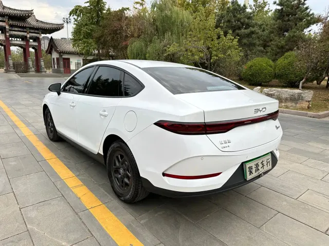 BYD Qin PLUS — Фото автомобиля 5
