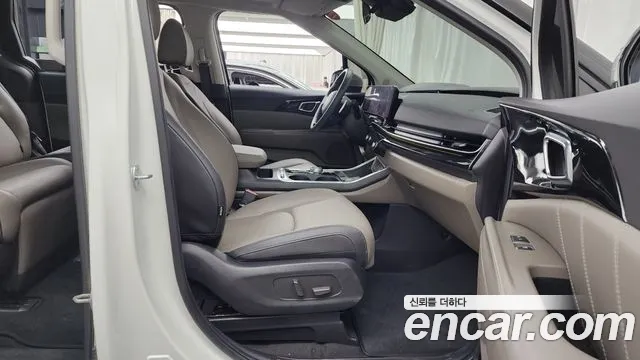 Kia Canival Новый Carnival 4 поколение Бензин 7 мест Signature — Фото автомобиля 11