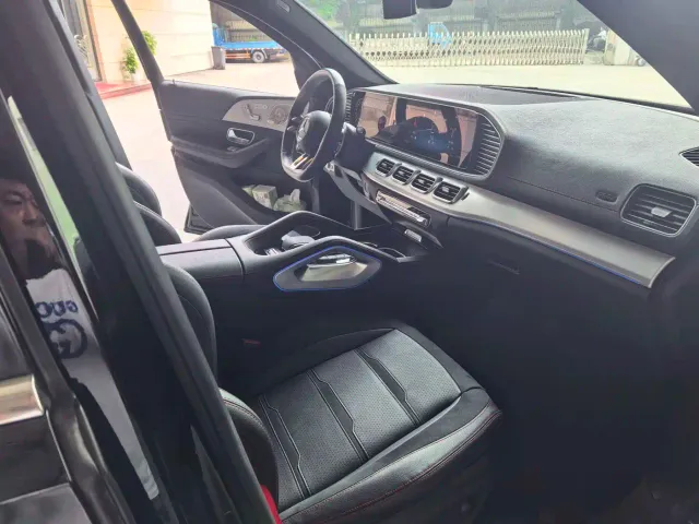 Mercedes-Benz GLE-Class AMG — Фото автомобиля 4