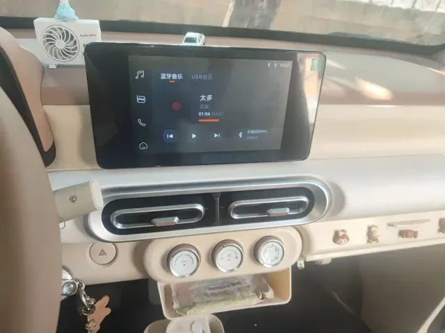 Wuling Hongguang Mini EV — Фото автомобиля 14
