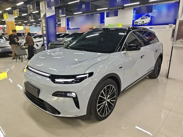 Фотография автомобиля — Leapmotor C11