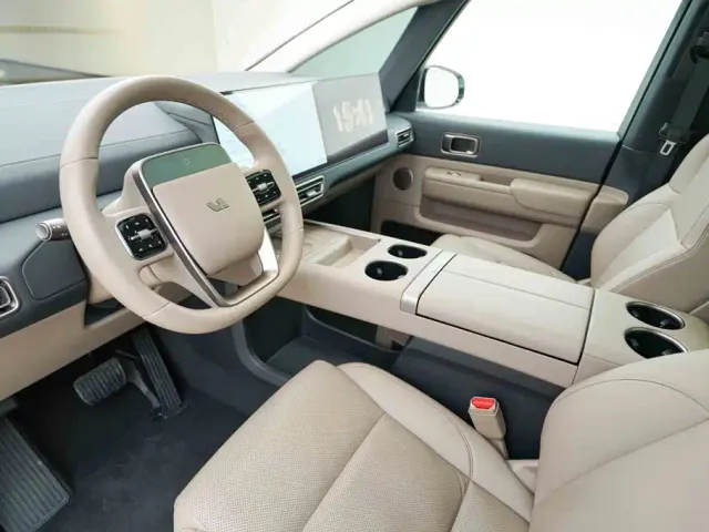 Li Auto MEGA — Фото автомобиля 8