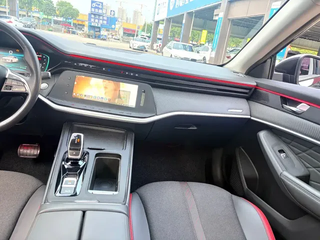 Dongfeng Yixuan MAX — Фото автомобиля 18