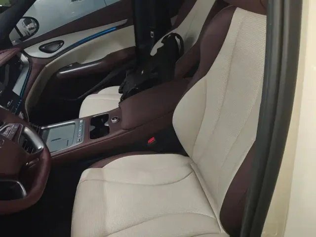 BYD Seal 07 DM-i — Фото автомобиля 14