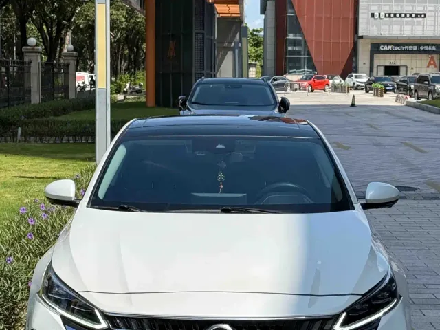 Nissan Teana — Фото автомобиля 2