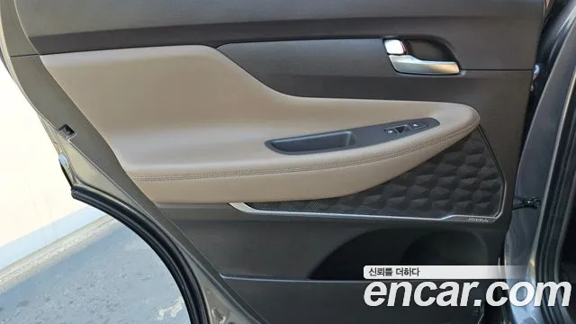 Hyundai Santa Fe Santa Fe (New) — Фото автомобиля 25