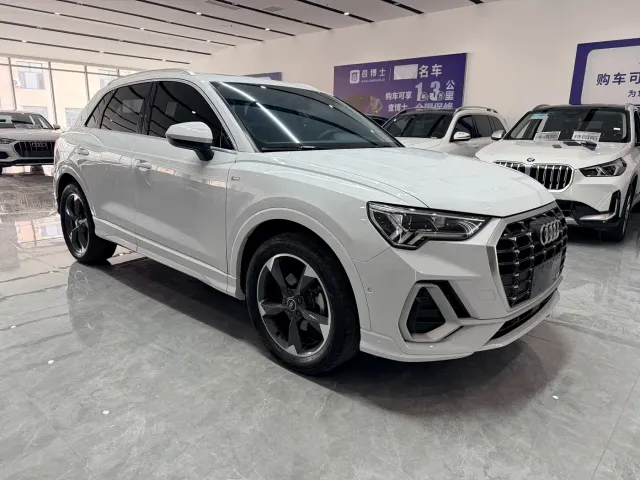 Audi Q3 — Фото автомобиля 3