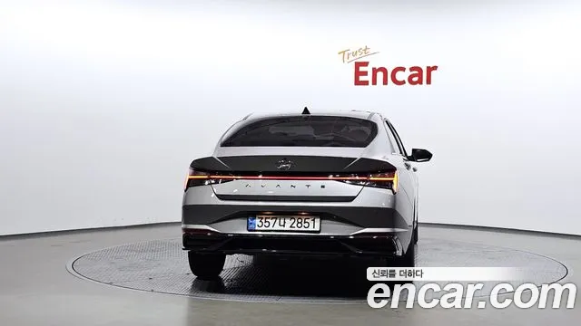 Hyundai AVANTE Avante (CN7) — Фото автомобиля 4