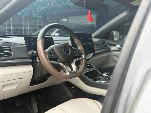 BYD Qin PLUS — Фото автомобиля 5