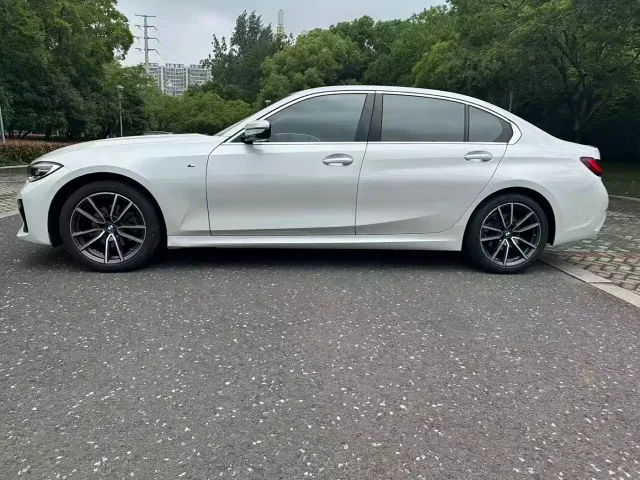 BMW 3 Series — Фото автомобиля 4