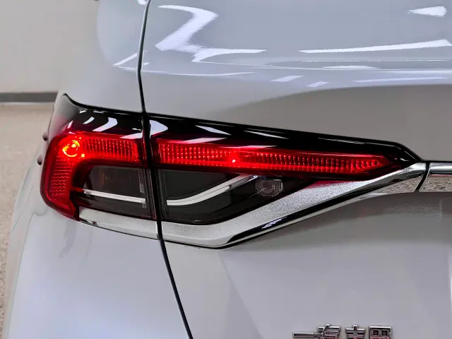 Toyota Corolla — Фото автомобиля 5