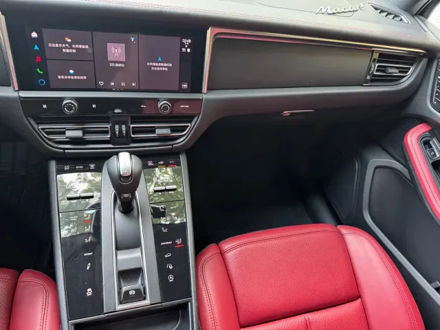 Porsche Macan — Фото автомобиля 8