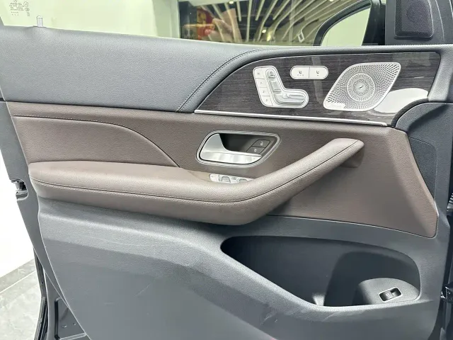Mercedes-Benz GLS-Class — Фото автомобиля 19