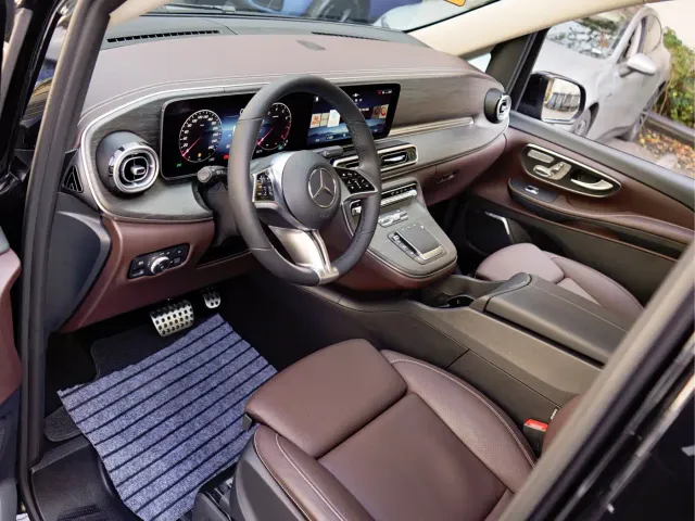 Mercedes-Benz V-Class — Фото автомобиля 9