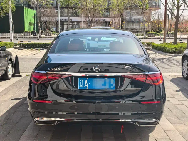 Mercedes-Benz S-Class — Фото автомобиля 4