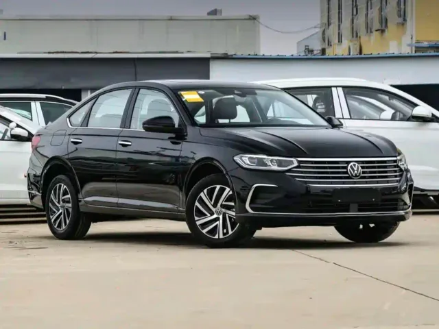Volkswagen Lavida — Фото автомобиля 3