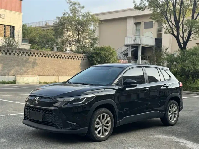 Фотография автомобиля — Toyota Frontlander