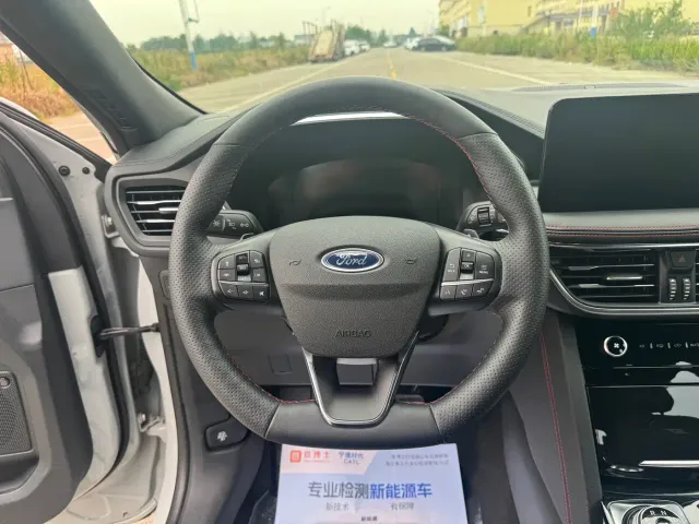 Ford Ford Escape 2024 Model EcoBoost 245 4WD ST-Line Pro — Фото автомобиля 11