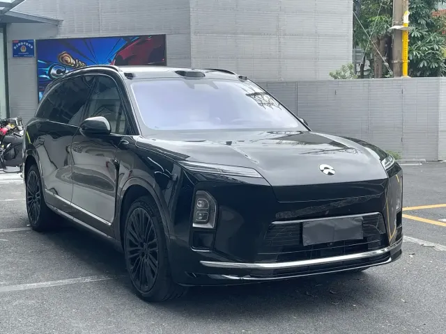 Nio ES8 — Фото автомобиля 4