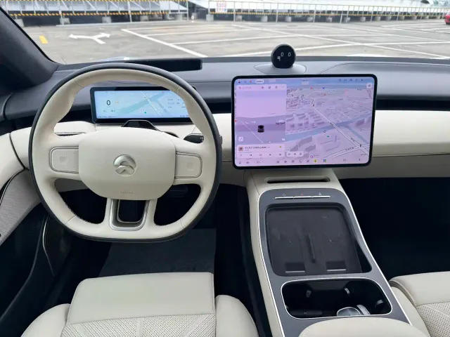Nio ET5 — Фото автомобиля 14
