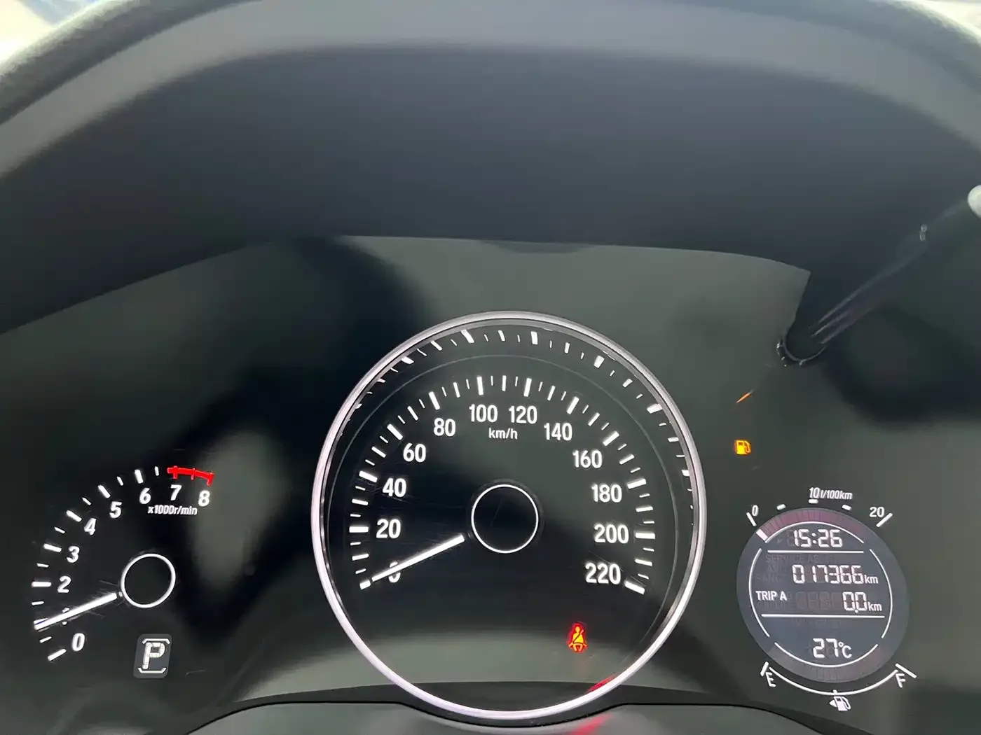 Honda Vezel 2020 1.5L CVT Pioneer — Фото автомобиля 11