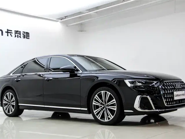 Audi A8 — Фото автомобиля 4