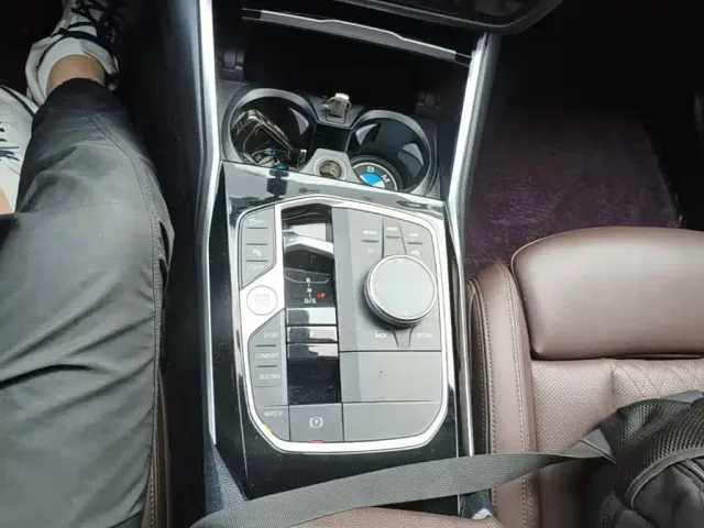 BMW 3 Series — Фото автомобиля 13