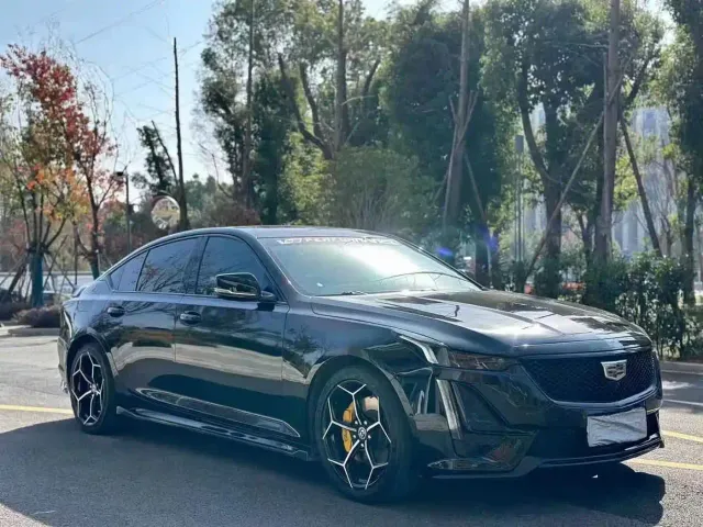 Cadillac Cadillac CT5 2025 Model 28T Urban Sport Edition — Фото автомобиля 3