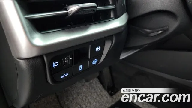Hyundai Grandeur GN7 — Фото автомобиля 28