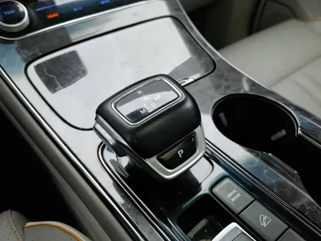 Forthing Yacht — Фото автомобиля 13