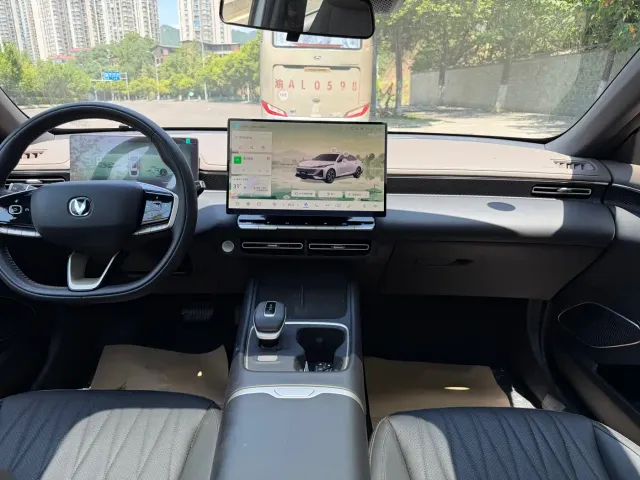 Changan Eado — Фото автомобиля 7