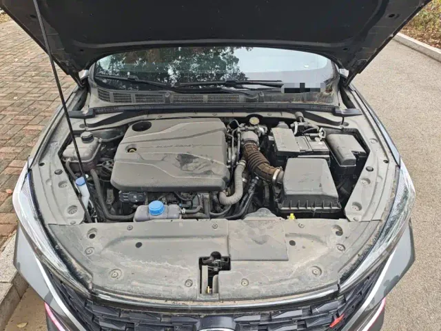 Changan Eado — Фото автомобиля 16