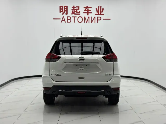 Nissan X-Trail — Фото автомобиля 10